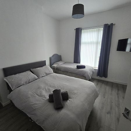 Anfield Guest House Sleeps 5 Liverpool Exterior foto